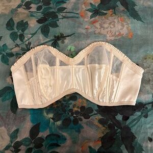 Lovely Vintage 1940s Ivory Satin Strapless Celebrity Trousseau Bra 34A